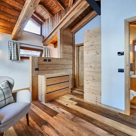 Шале Les De Rose *